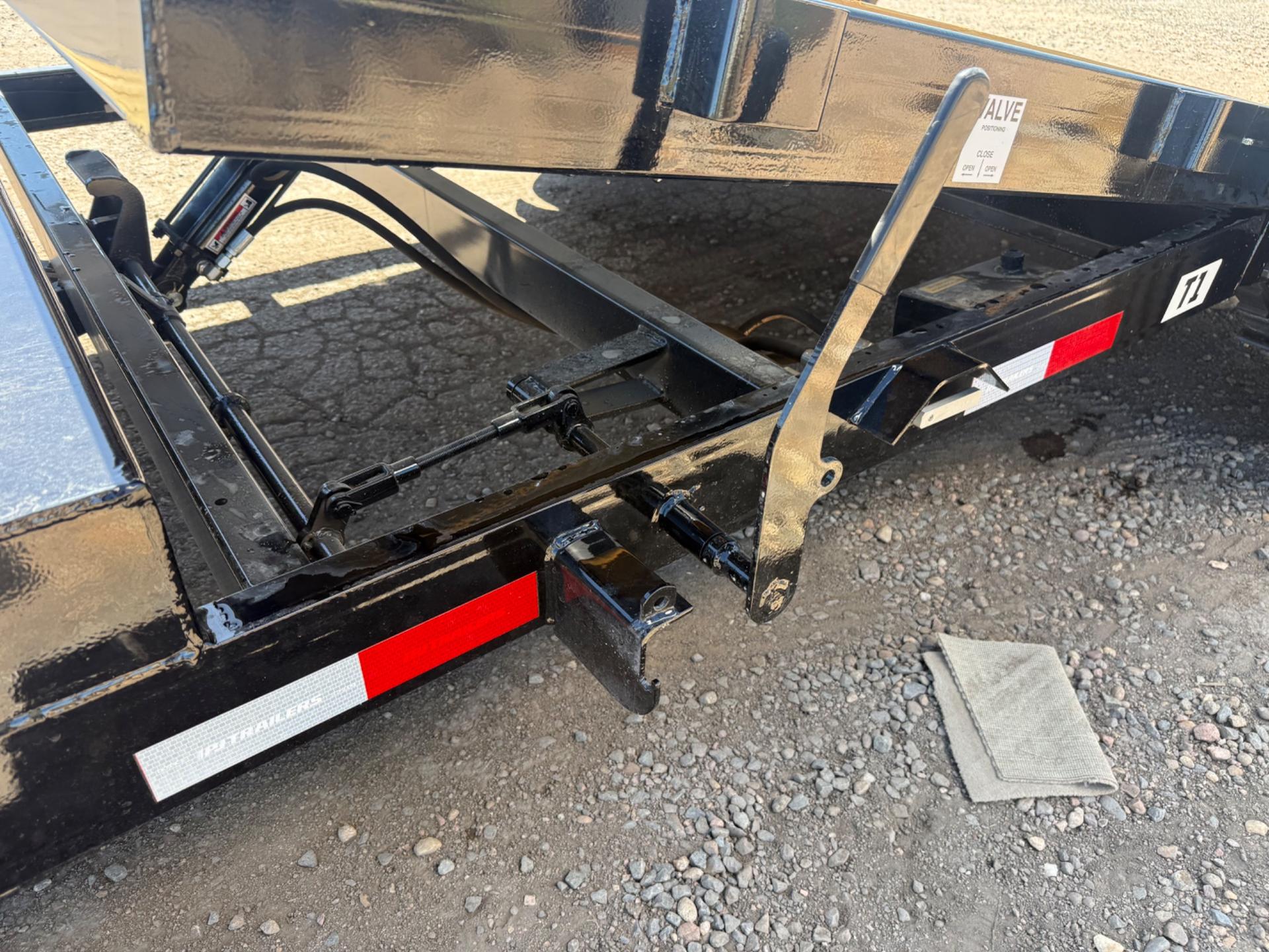 2027 PJ Trailers 2027 PJ Trailers 16' Single Axle HD Tilt - - thumbnail 7