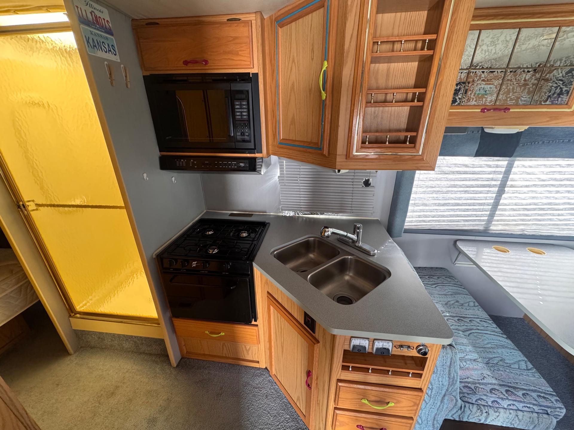 1994 Winnebago 1994 Winnebago Minnie Winnie DL - thumbnail 10