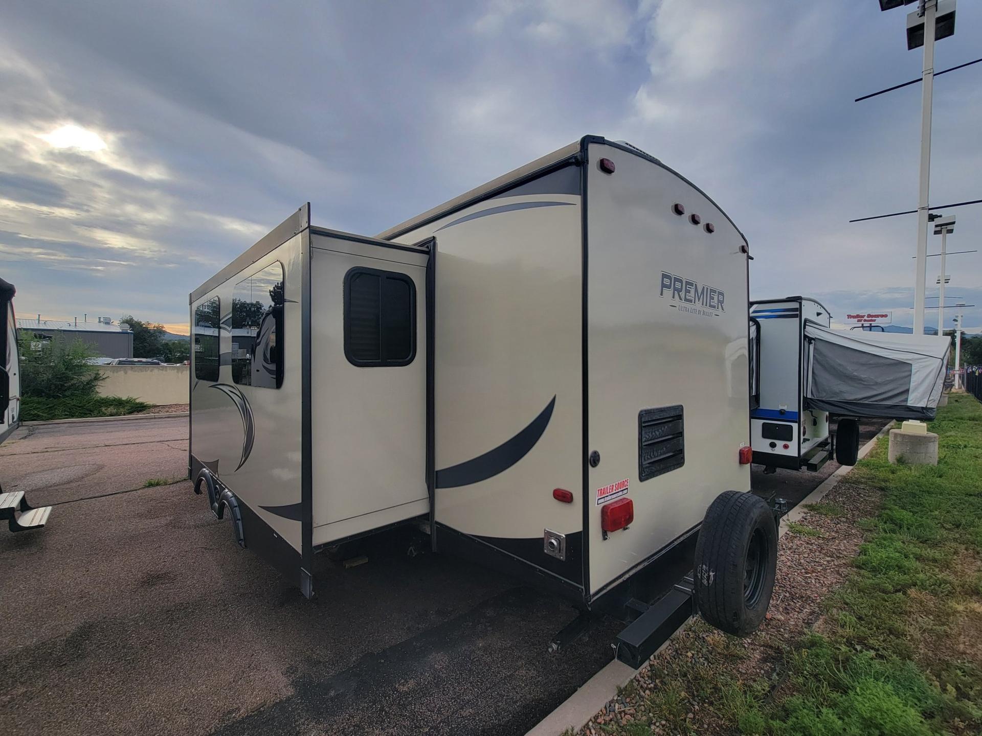 2018 Keystone 2018 Keystone Premier - thumbnail 11