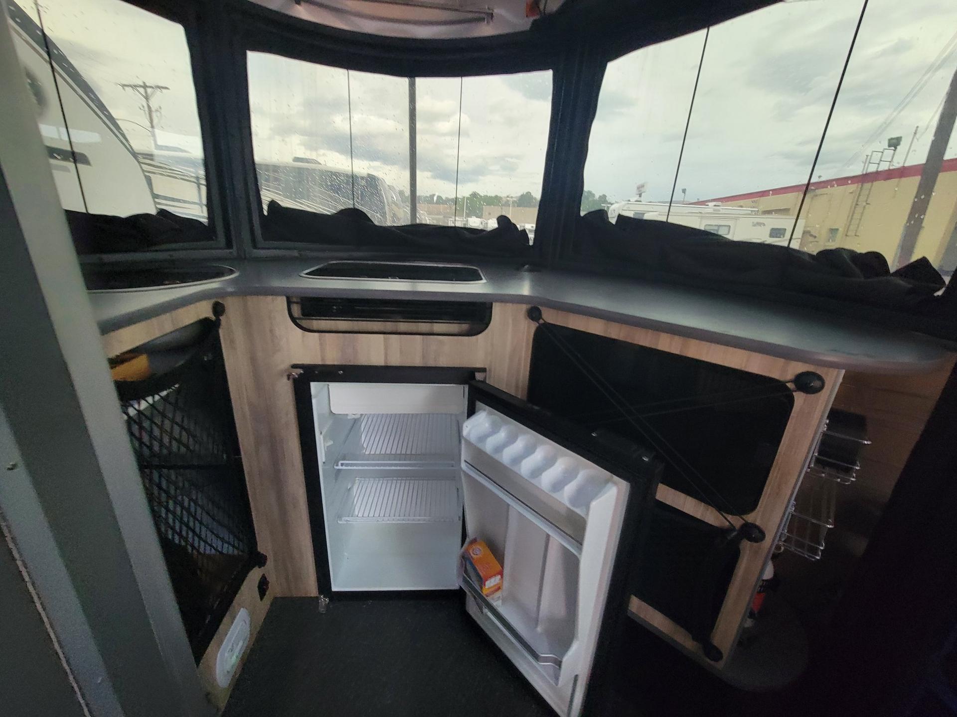 2020 Airstream 2020 Airstream Basecamp - thumbnail 15