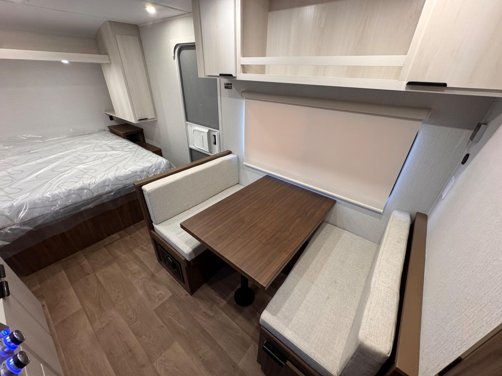 2027 Winnebago 2027 Winnebago Access - thumbnail 15