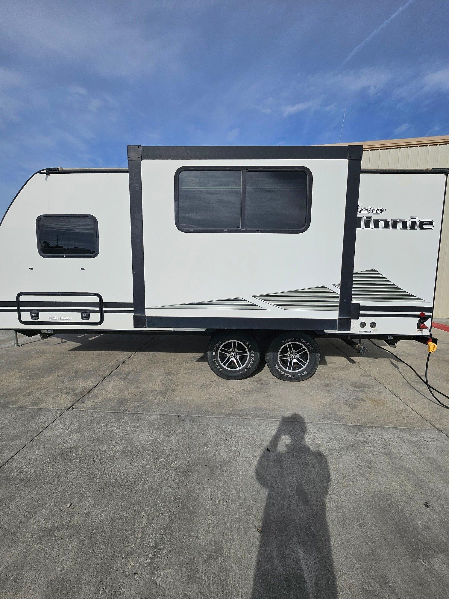 2021 Winnebago 2021 Winnebago Micro Minnie - thumbnail 5
