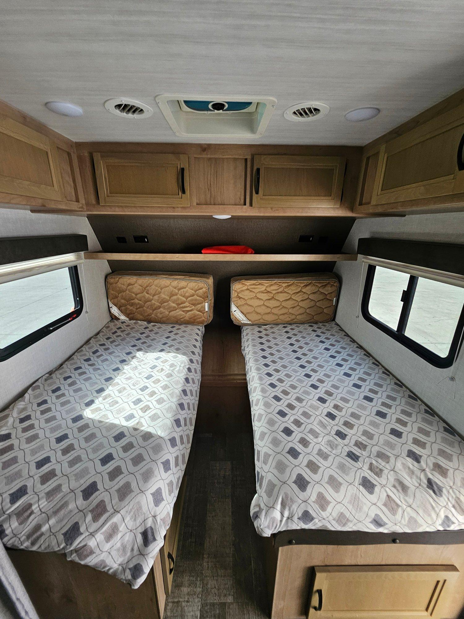 2021 Winnebago 2021 Winnebago Micro Minnie - thumbnail 9