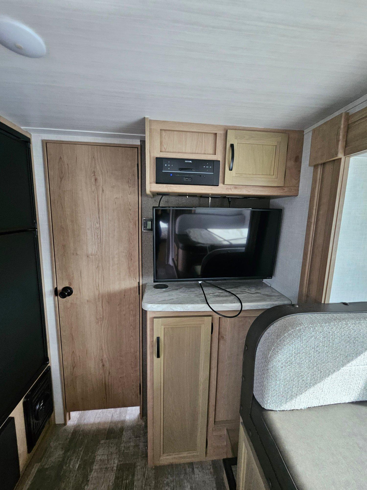 2021 Winnebago 2021 Winnebago Micro Minnie - thumbnail 15