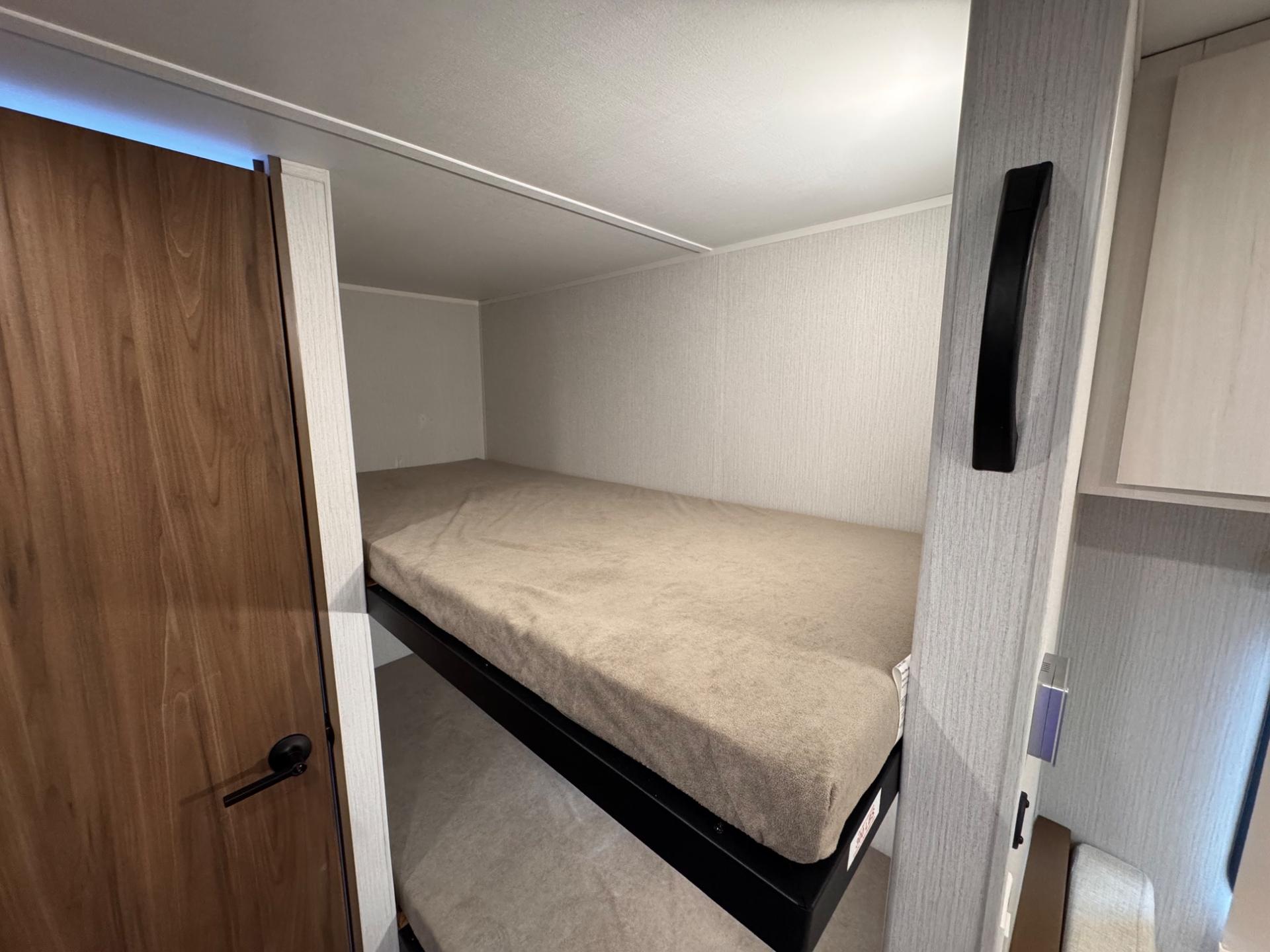 2027 Winnebago 2027 Winnebago Access - thumbnail 10