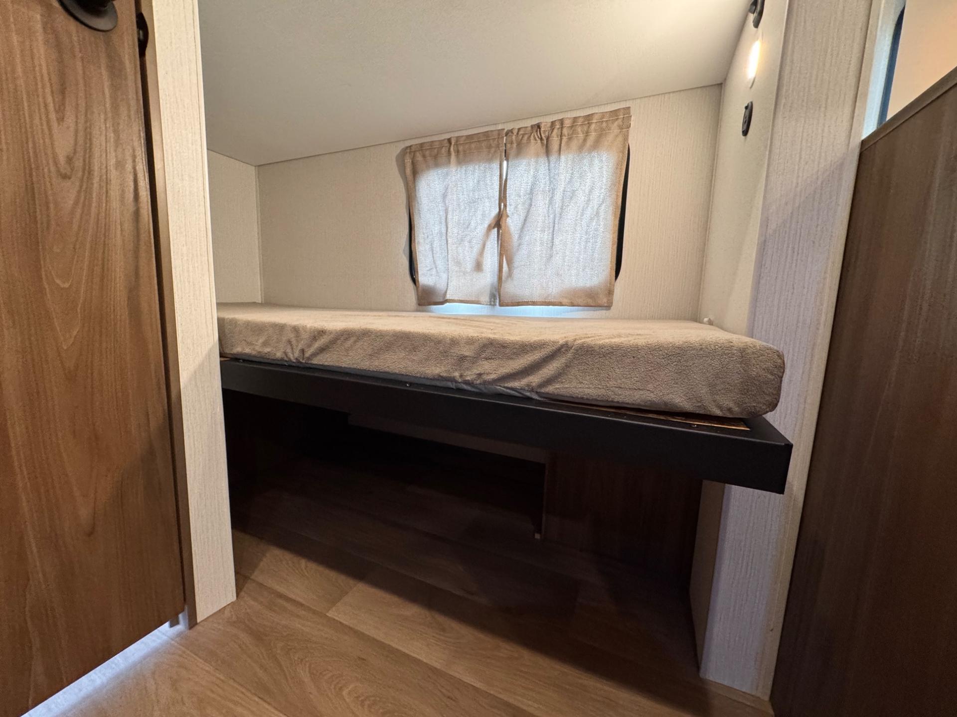 2027 Winnebago 2027 Winnebago Access - thumbnail 5