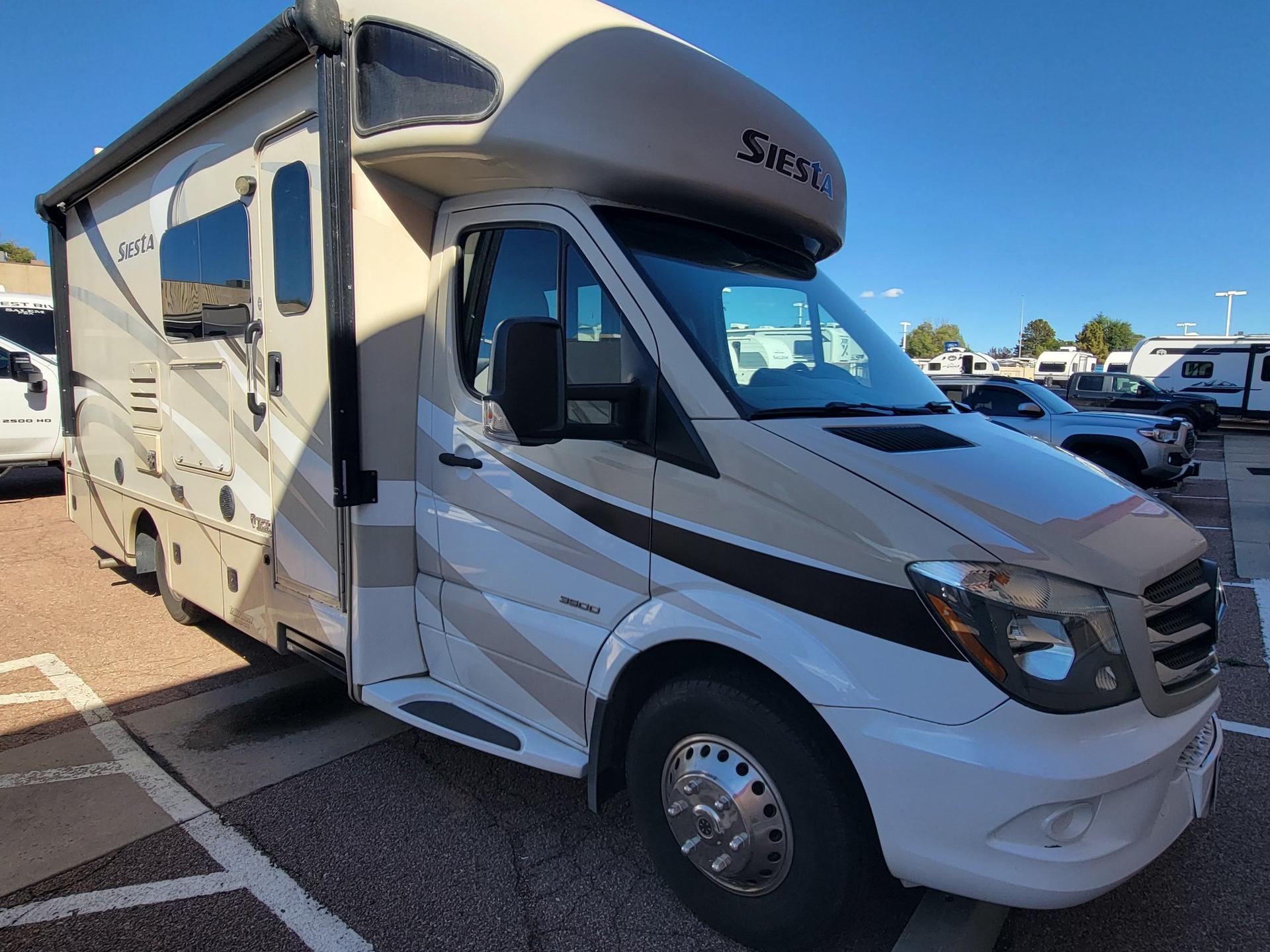 2017 Thor Motor Coach Siesta 24SS
