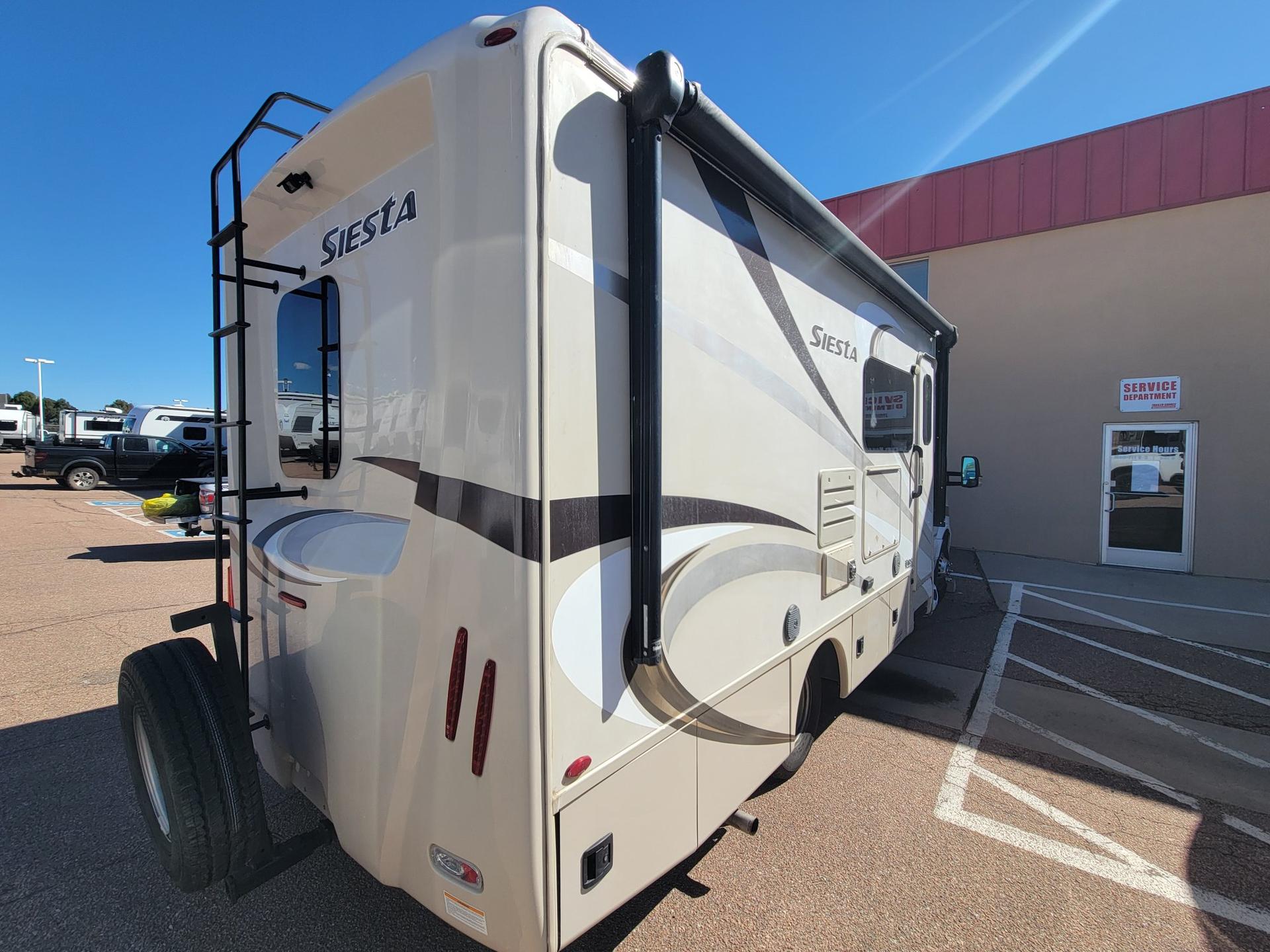 2017 Thor Motor Coach 2017 Thor Motor Coach Siesta - thumbnail 10