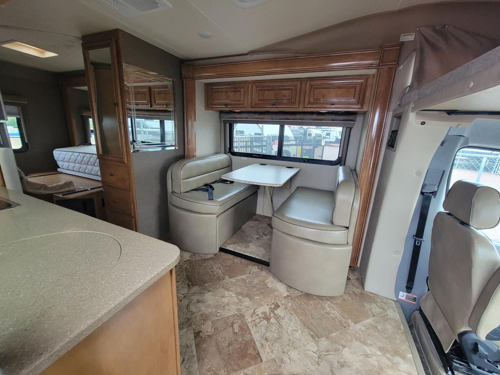 2017 Thor Motor Coach 2017 Thor Motor Coach Siesta - thumbnail 25