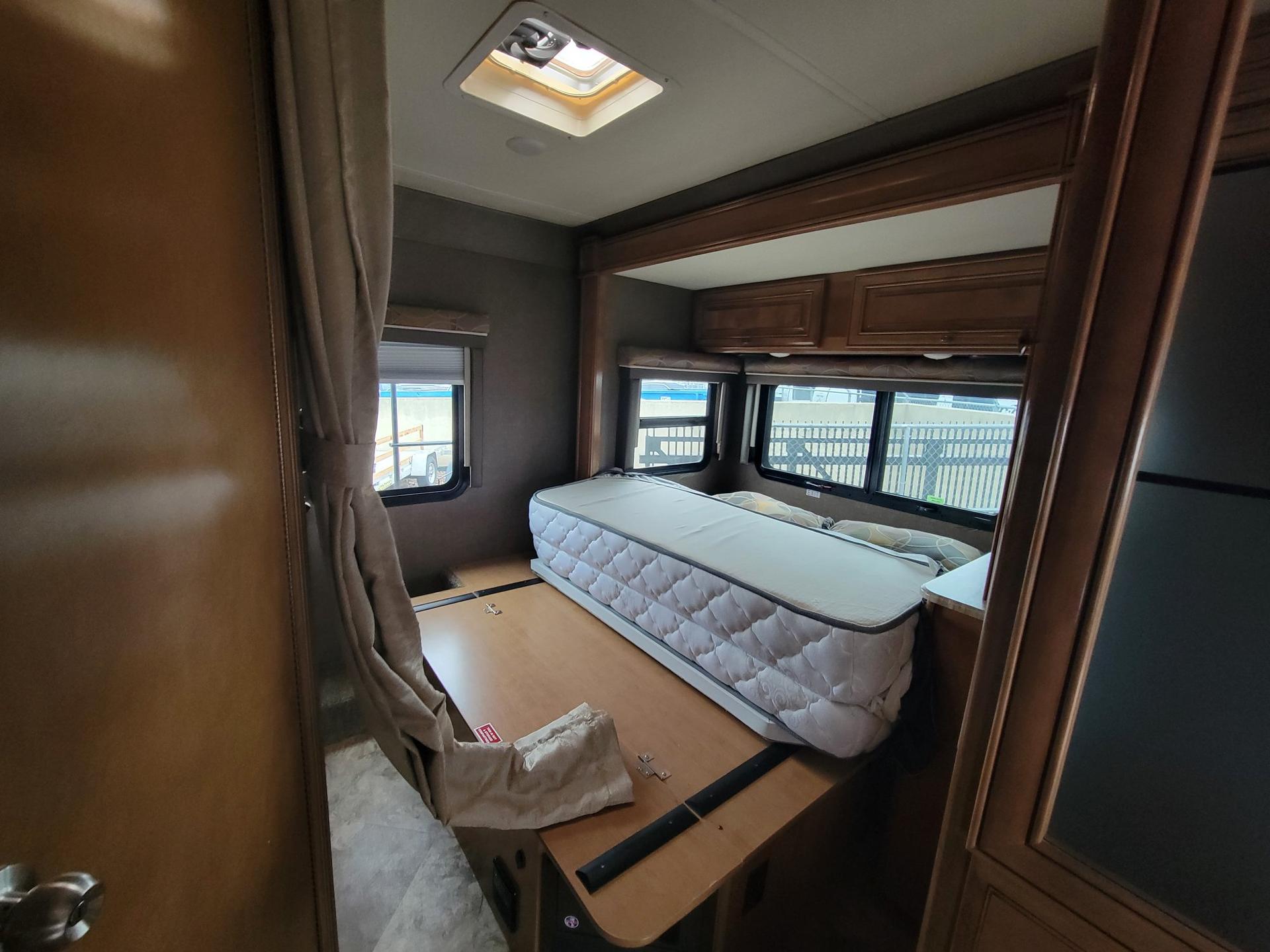 2017 Thor Motor Coach 2017 Thor Motor Coach Siesta - thumbnail 26