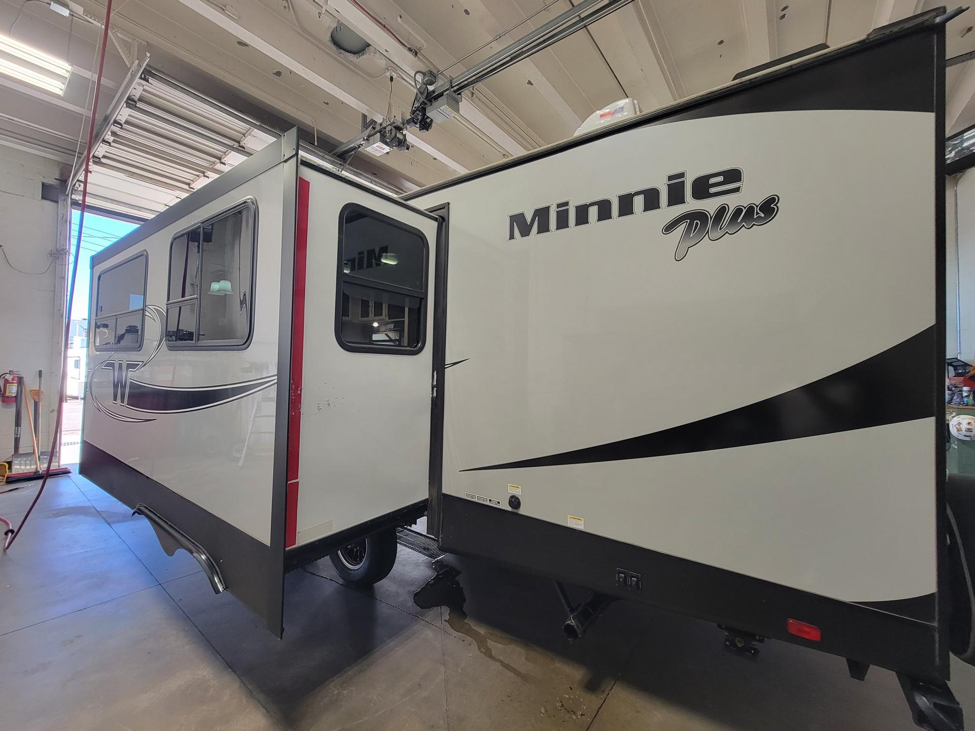 2019 Winnebago  2019 Winnebago  Minnie Plus - thumbnail 8