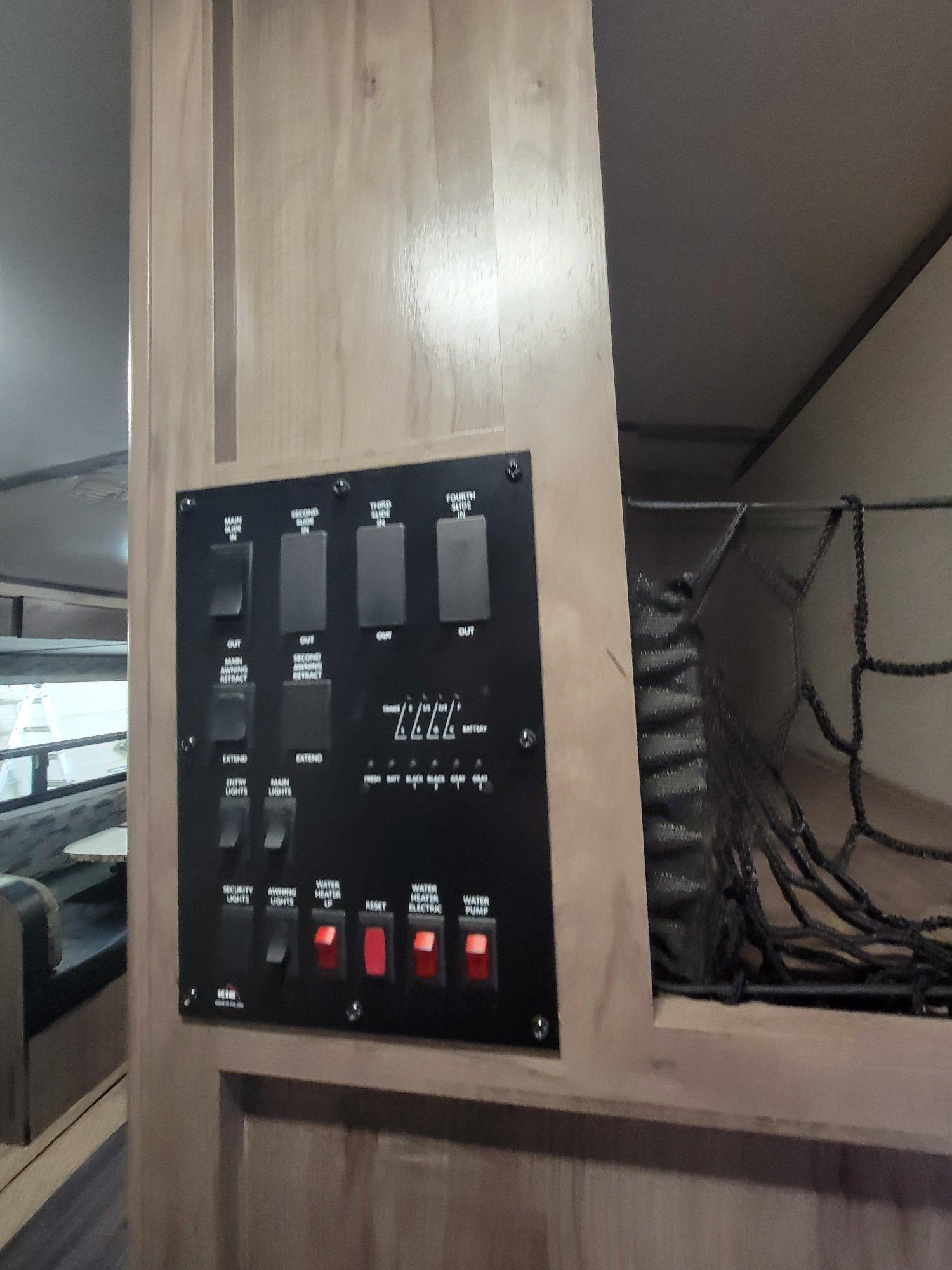 2019 Winnebago  2019 Winnebago  Minnie Plus - thumbnail 17