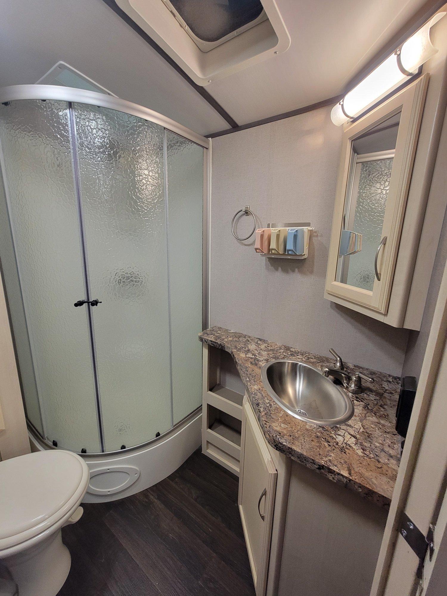 2019 Winnebago  2019 Winnebago  Minnie Plus - thumbnail 31