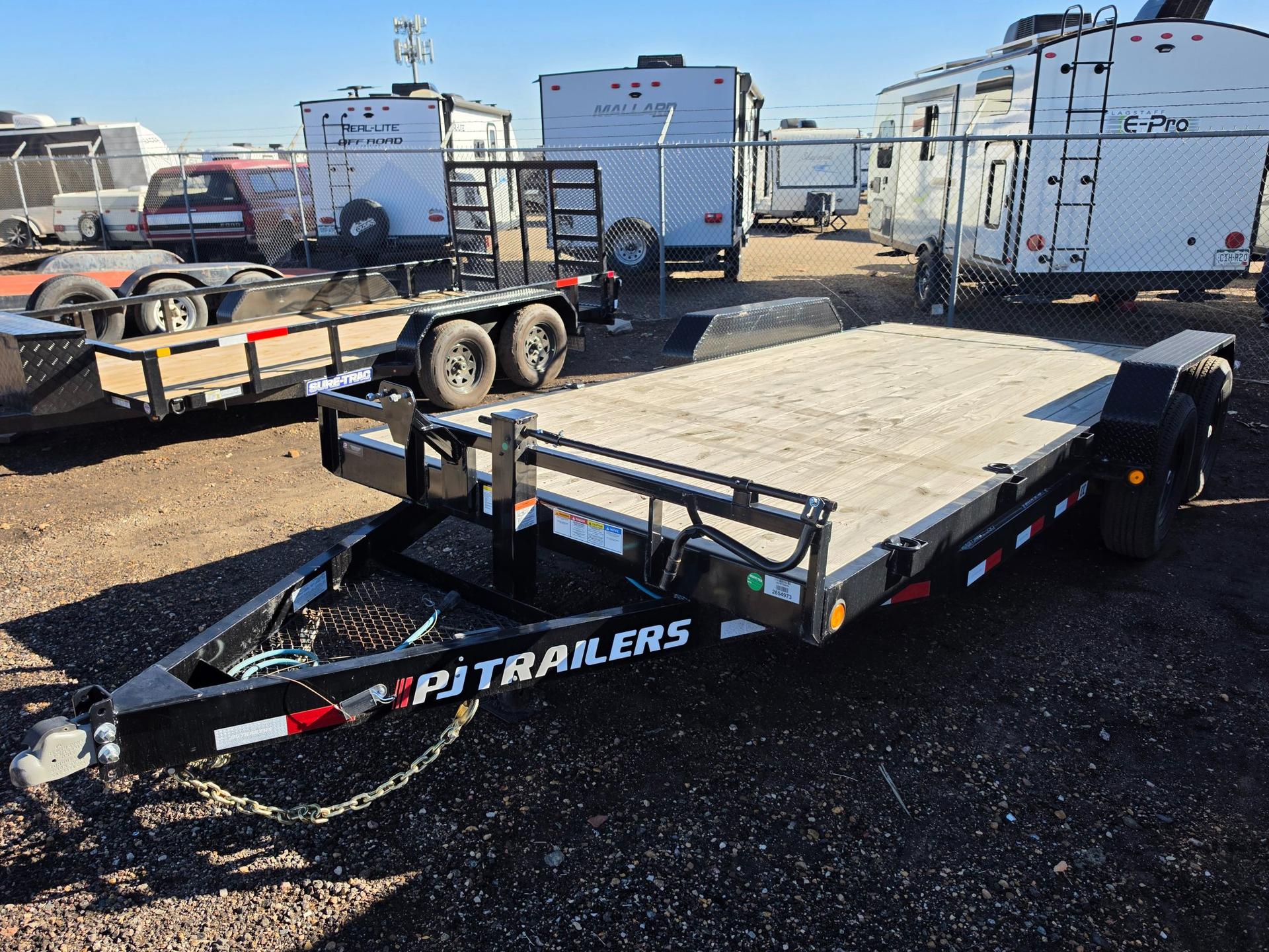 2023 PJ Trailers Pj CC18