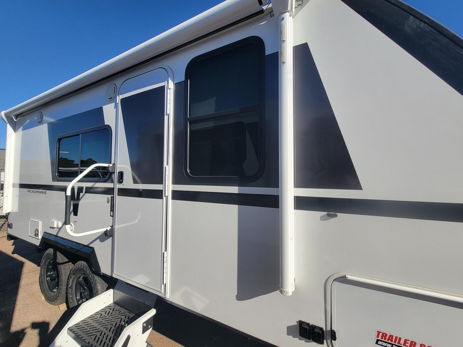2027 Winnebago 2027 Winnebago Micro Minnie - thumbnail 3