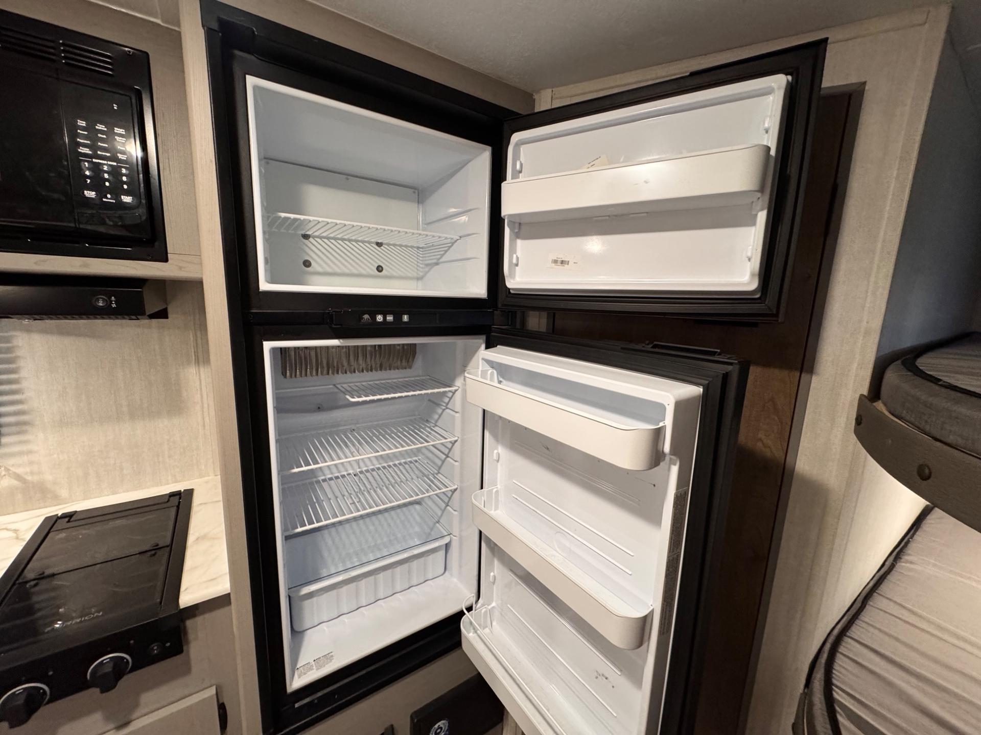 2025 Coachmen 2025 Coachmen Clipper Travel Trailers - thumbnail 14