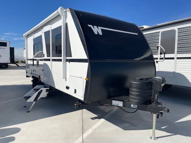 2027 Winnebago 2027 Winnebago Micro Minnie - image 1