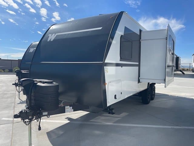 2027 Winnebago 2027 Winnebago Micro Minnie - thumbnail 3