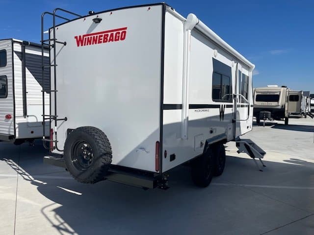 2027 Winnebago 2027 Winnebago Micro Minnie - thumbnail 4