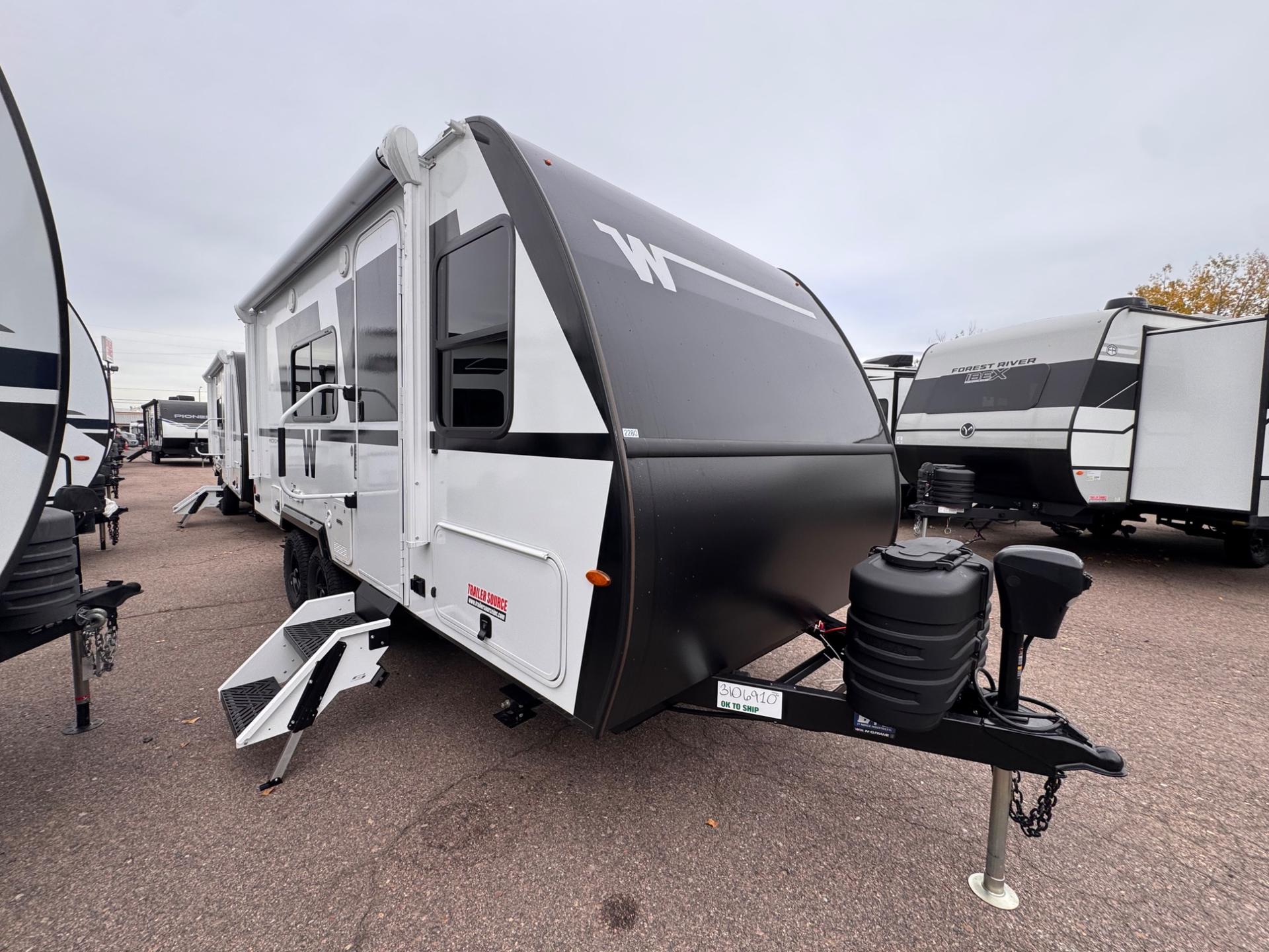 2027 Winnebago 2027 Winnebago Micro Minnie - image 1