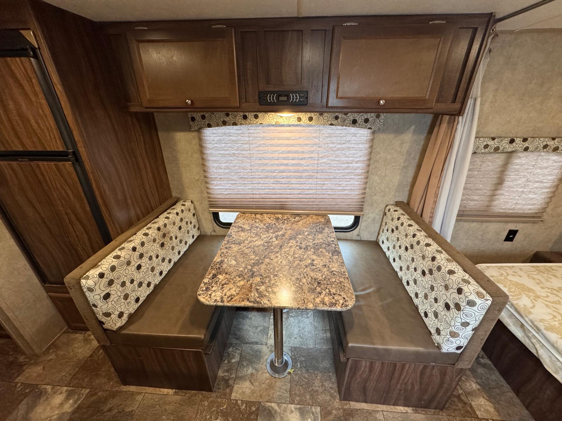 2017 Coachmen 2017 Coachmen Clipper - thumbnail 6