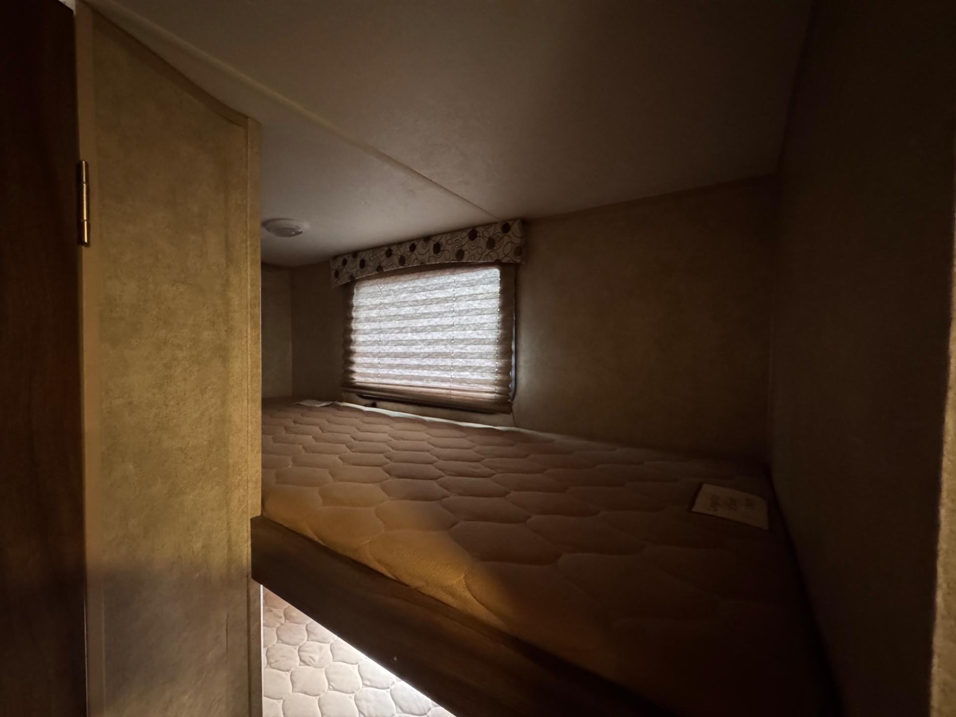 2017 Coachmen 2017 Coachmen Clipper - thumbnail 10