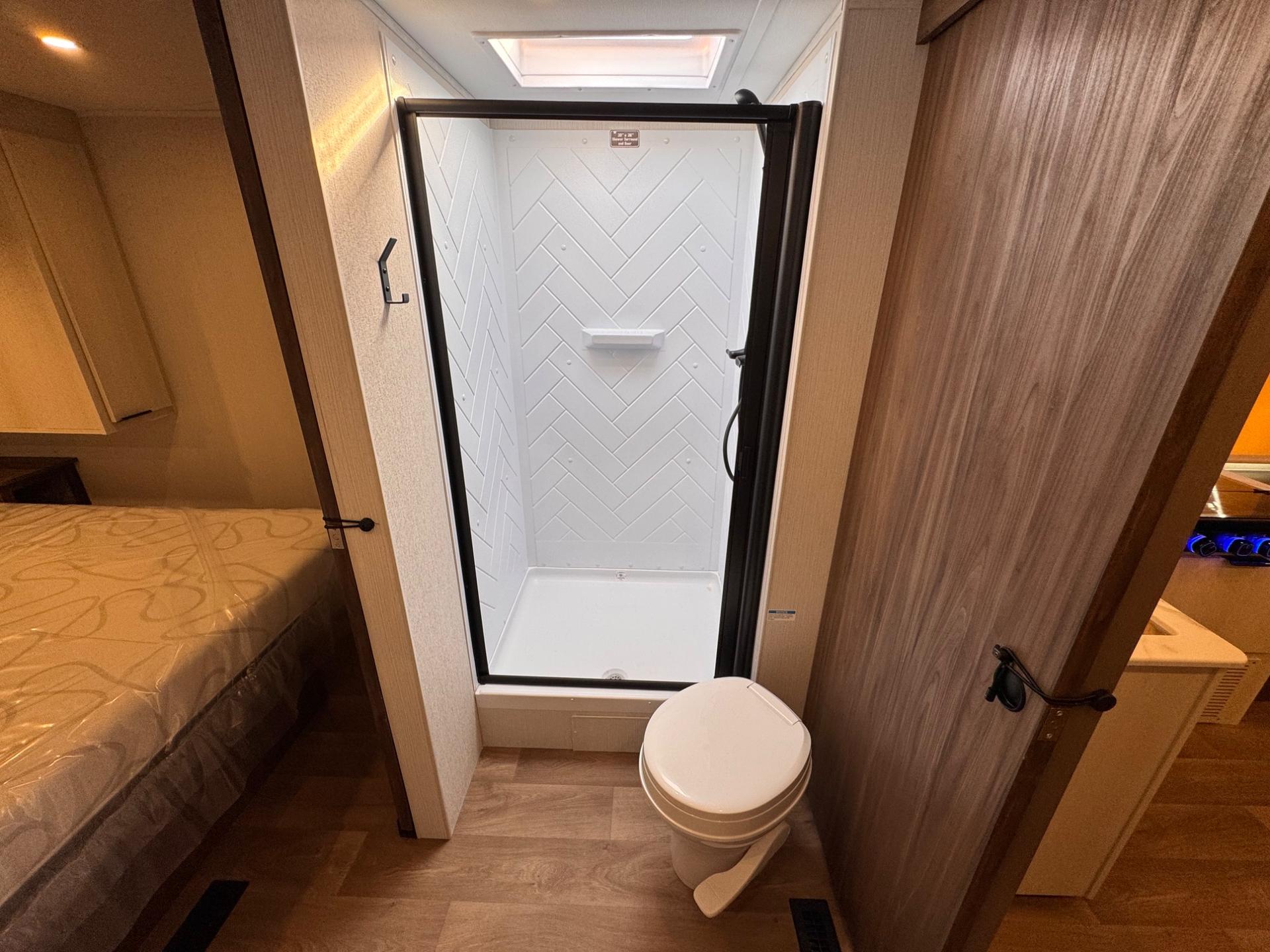 2027 Winnebago 2027 Winnebago Access - thumbnail 17