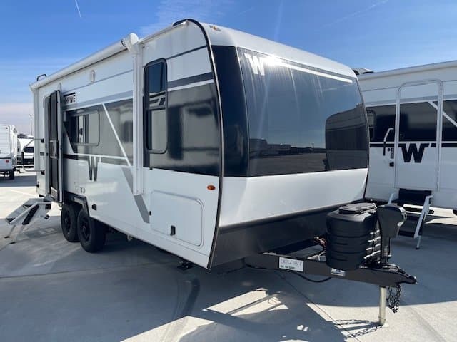 2027 Winnebago 2027 Winnebago Thrive - image 1