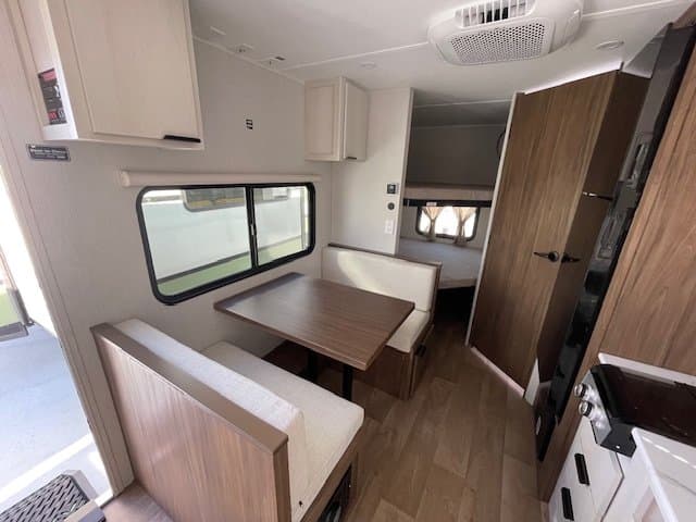 2027 Winnebago 2027 Winnebago Access - thumbnail 8