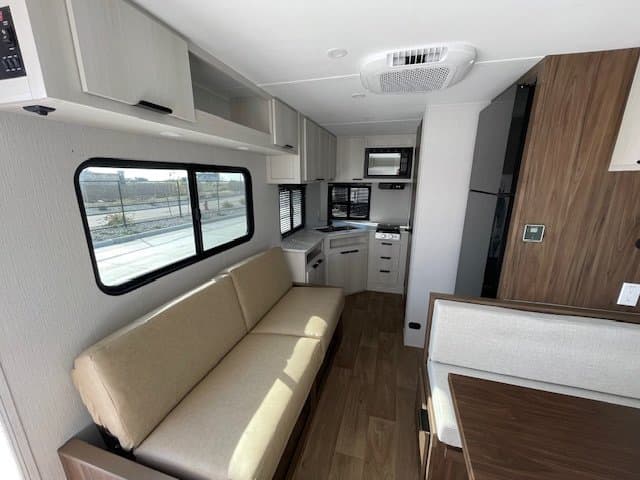 2027 Winnebago 2027 Winnebago Access - thumbnail 8
