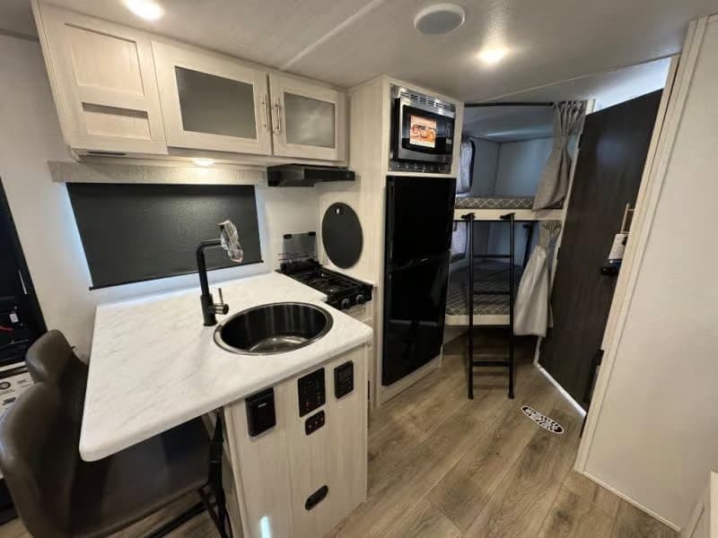 2026 Forest River 2026 Forest River R-Pod - thumbnail 9