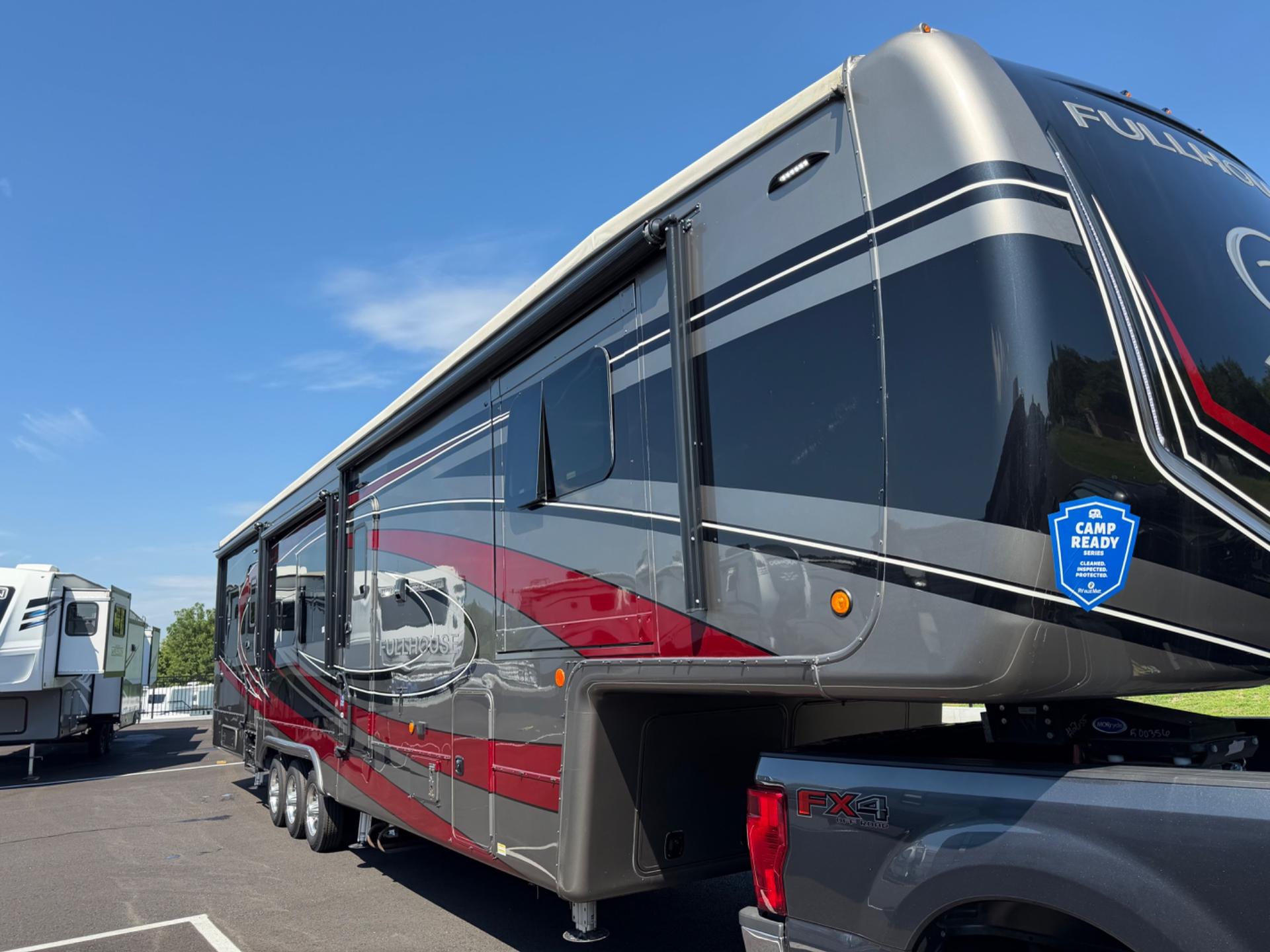 2022 DRV Mobile Suites LX455