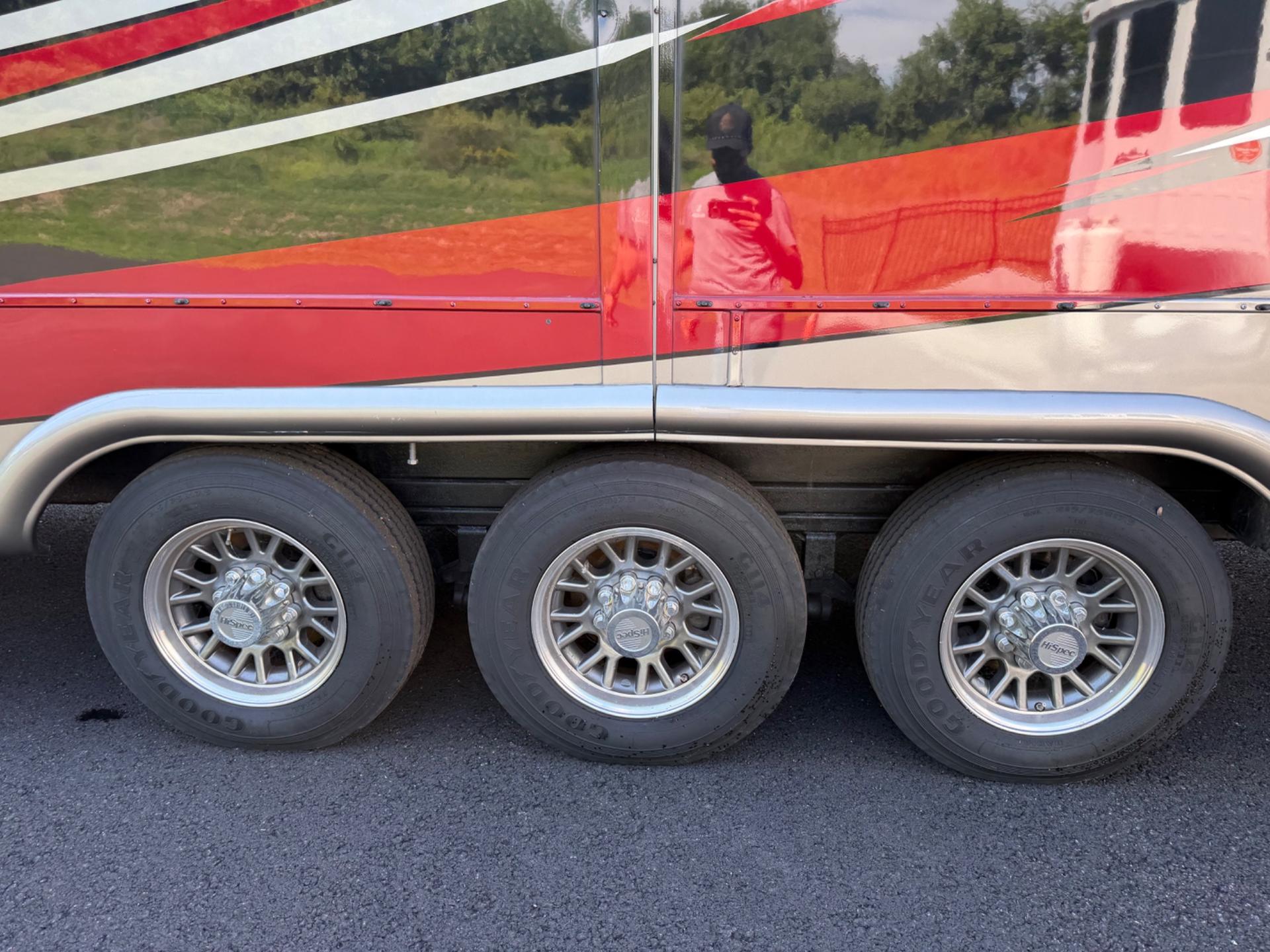2022 DRV 2022 DRV Mobile Suites - thumbnail 7