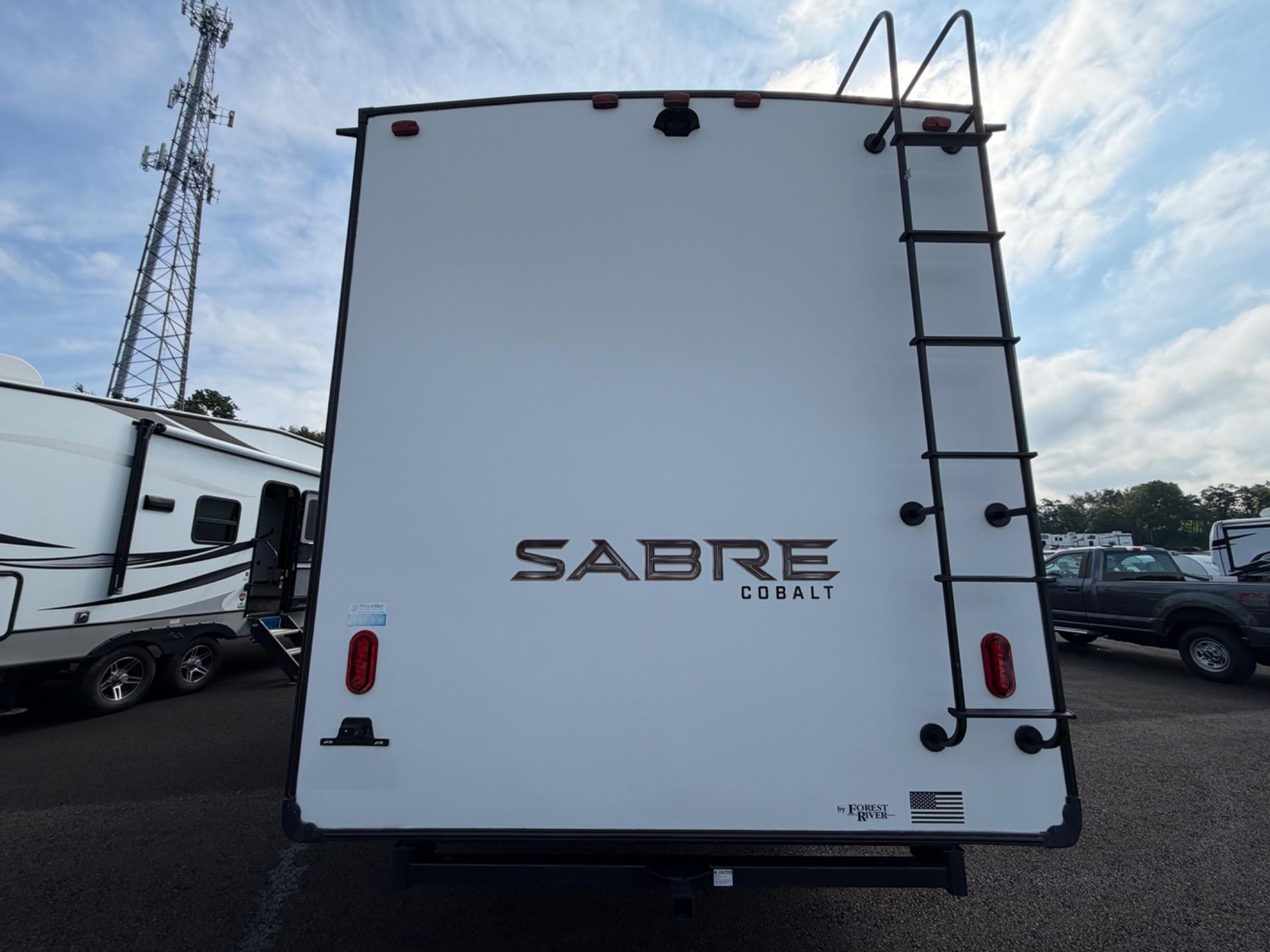 2021 Forest River 2021 Forest River Sabre - thumbnail 4