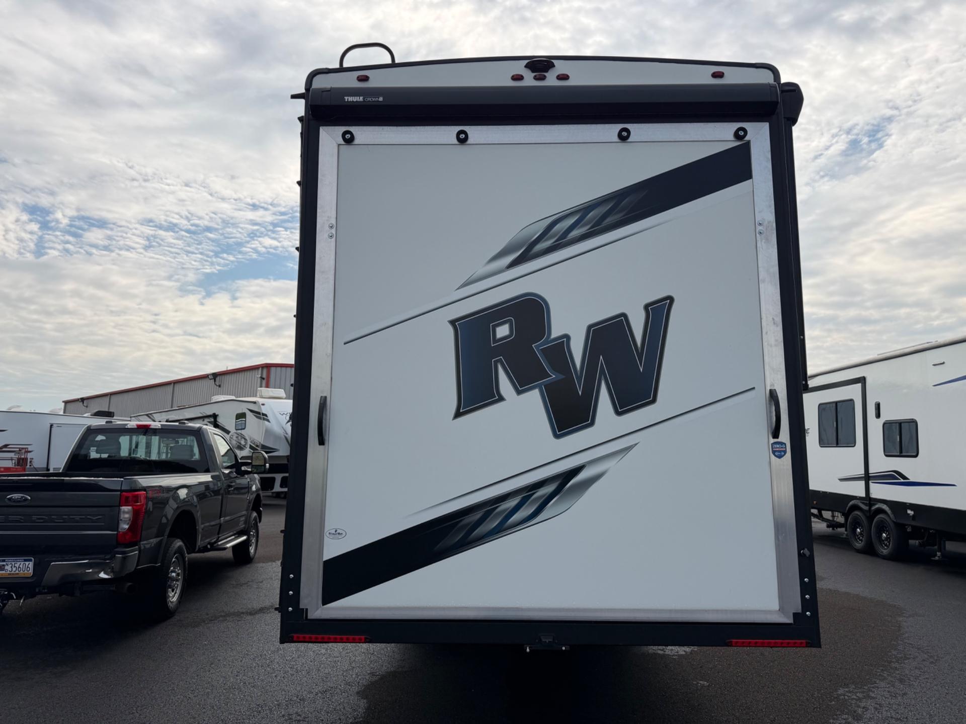 2022 Heartland 2022 Heartland Road Warrior Toy Hauler Series - thumbnail 6