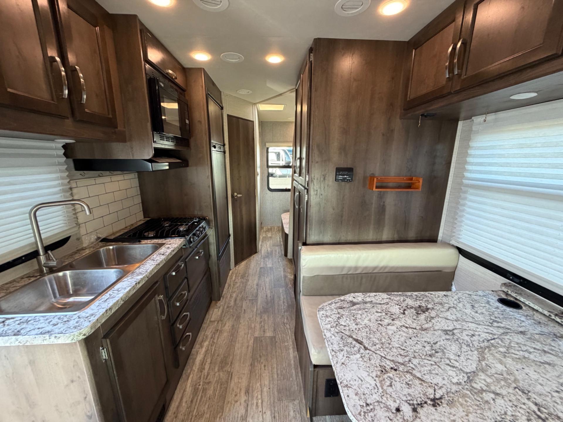2018 Jayco 2018 Jayco Redhawk - thumbnail 19