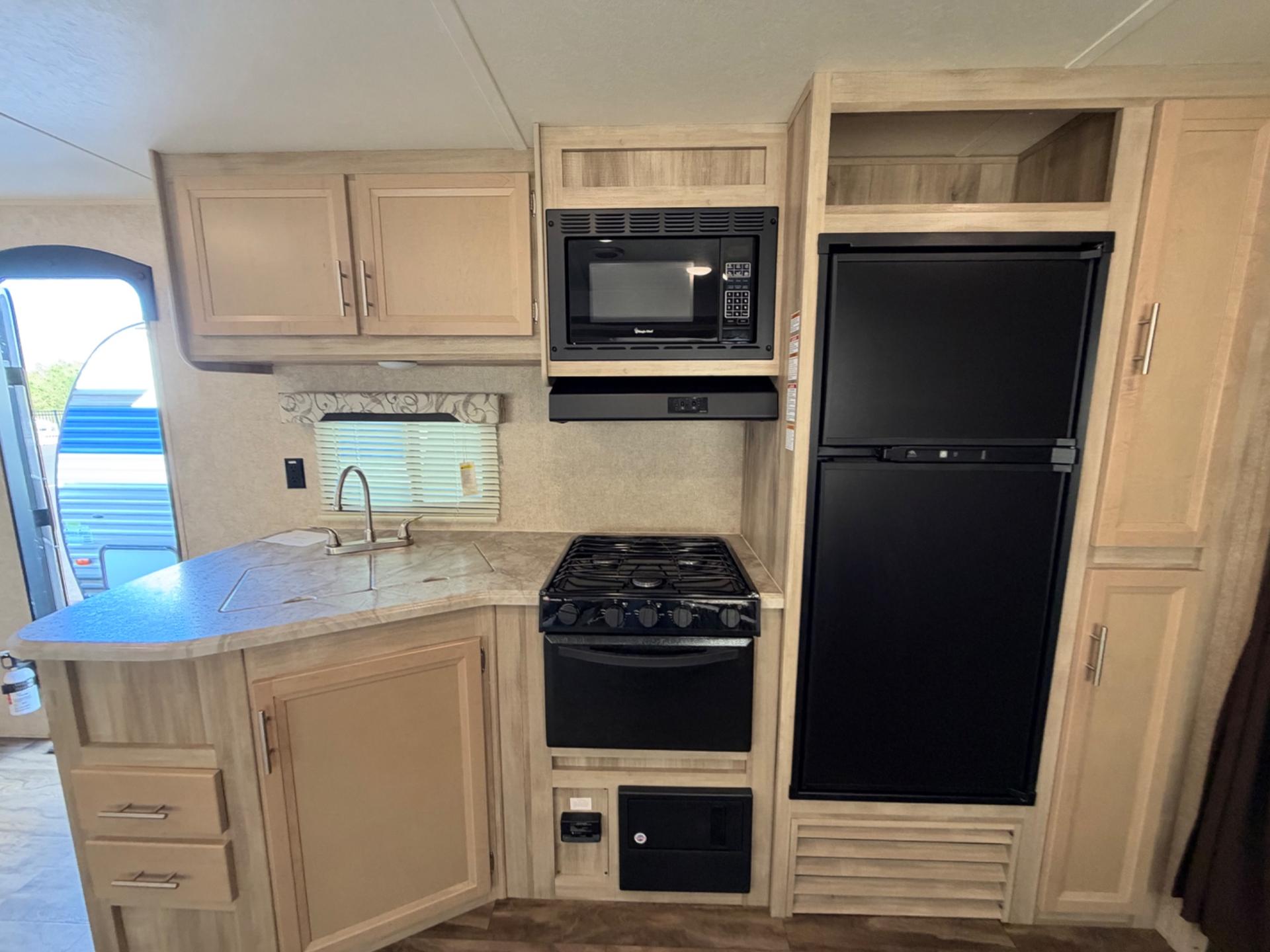 2020 Coachmen 2020 Coachmen Catalina - thumbnail 16