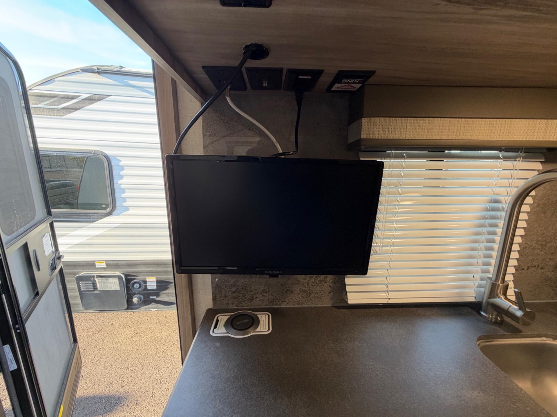 2019 Winnebago 2019 Winnebago Micro Minnie - thumbnail 18