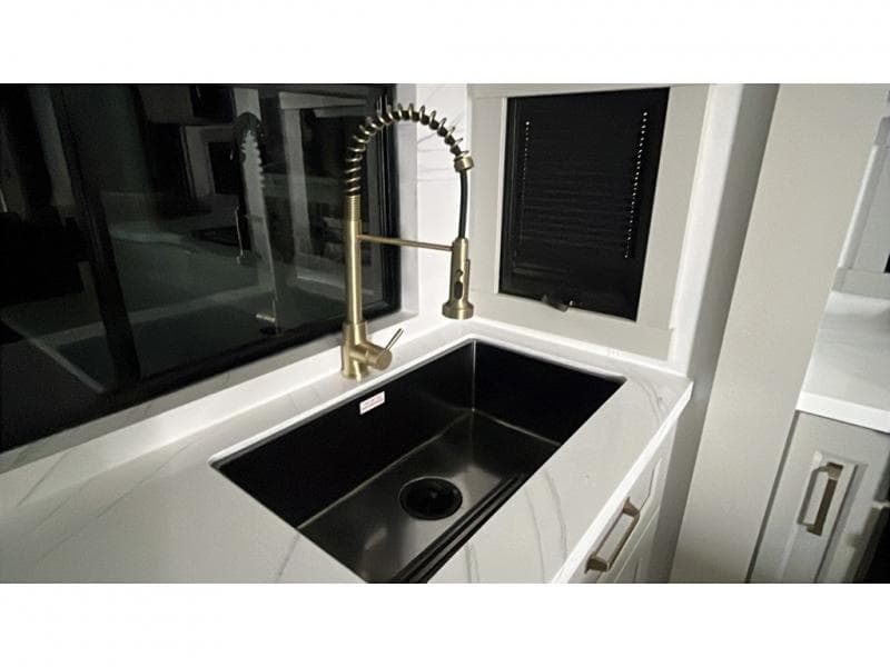 2025 Brinkley RV 2025 Brinkley RV Model G - thumbnail 16