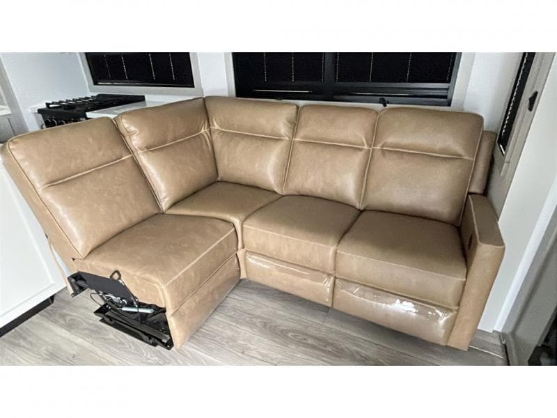 2025 Brinkley RV 2025 Brinkley RV Model G - thumbnail 21