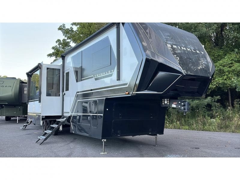 2025 Brinkley RV 2025 Brinkley RV Model G - thumbnail 4
