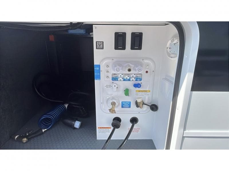 2026 Brinkley RV 2026 Brinkley RV Model I - thumbnail 9