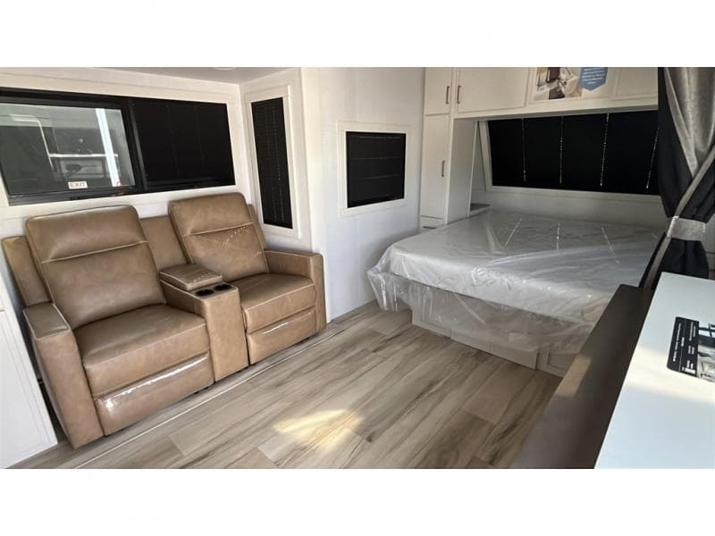 2026 Brinkley RV 2026 Brinkley RV Model I - thumbnail 12