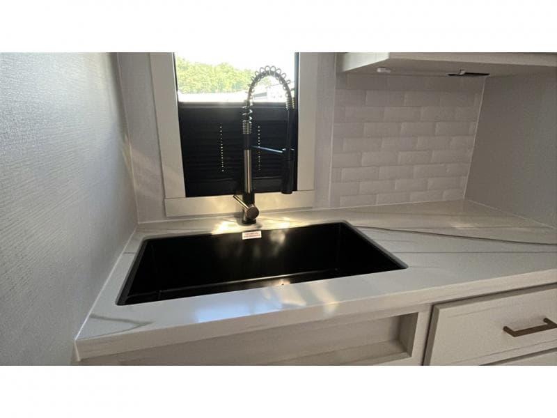 2026 Brinkley RV 2026 Brinkley RV Model I - thumbnail 16