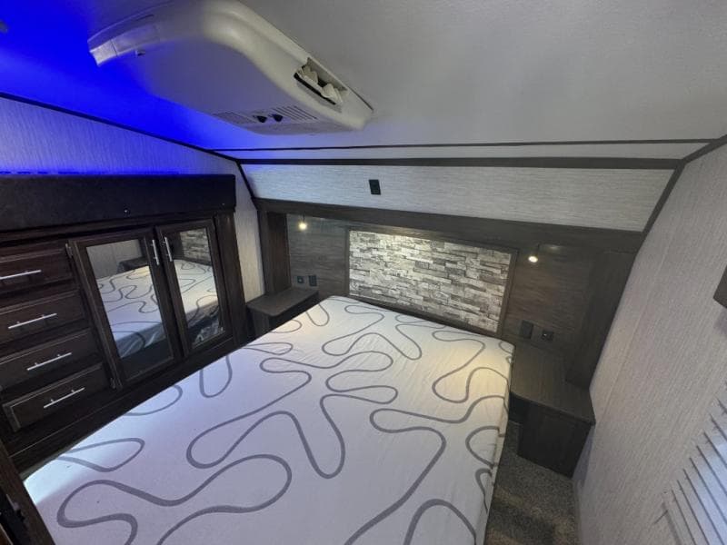 2020 Forest River 2020 Forest River Cherokee Artic Wolf - thumbnail 15