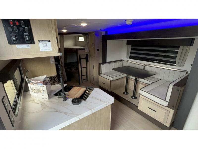 2026 Forest River 2026 Forest River Cherokee Grey Wolf - thumbnail 9