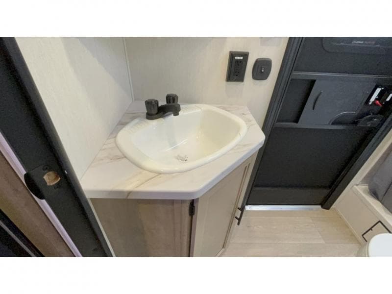 2026 Forest River 2026 Forest River Cherokee Grey Wolf - thumbnail 12