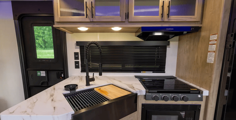 2026 Forest River 2026 Forest River Cherokee Grey Wolf - thumbnail 23