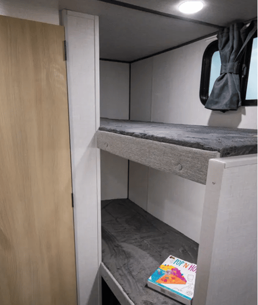 2025 Forest River 2025 Forest River Salem FSX - thumbnail 19