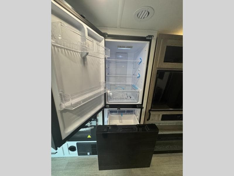 2026 Palomino 2026 Palomino SolAire - thumbnail 14